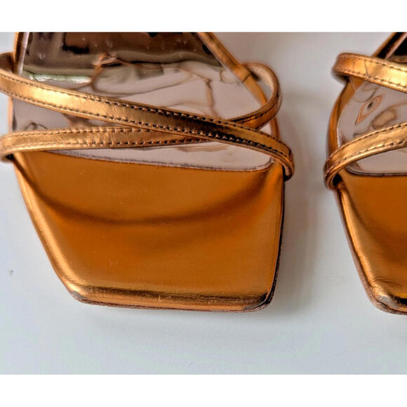Badgley Mischka Ivanka Gold Strappy Heels Sz 6~ 3.5" Block Heel Open Toe Club - Picture 5 of 9